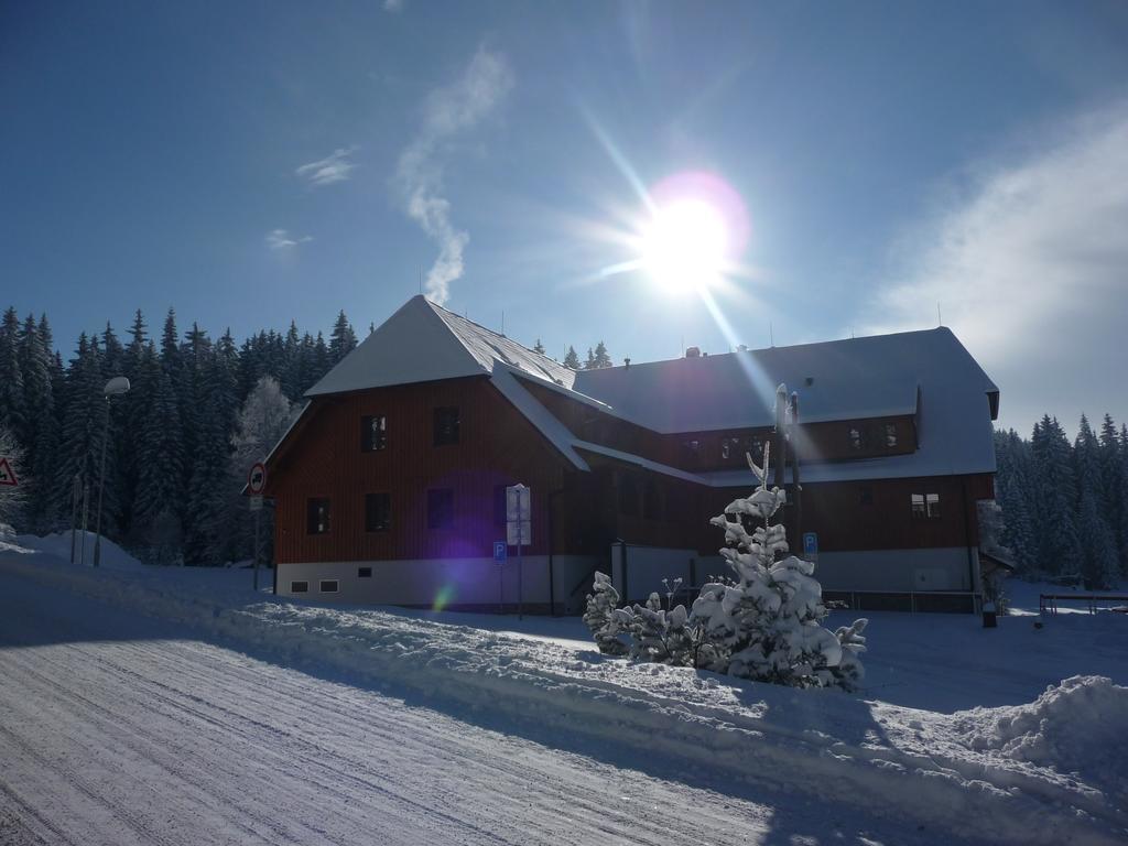 Hotel Madr Modrava Exterior foto