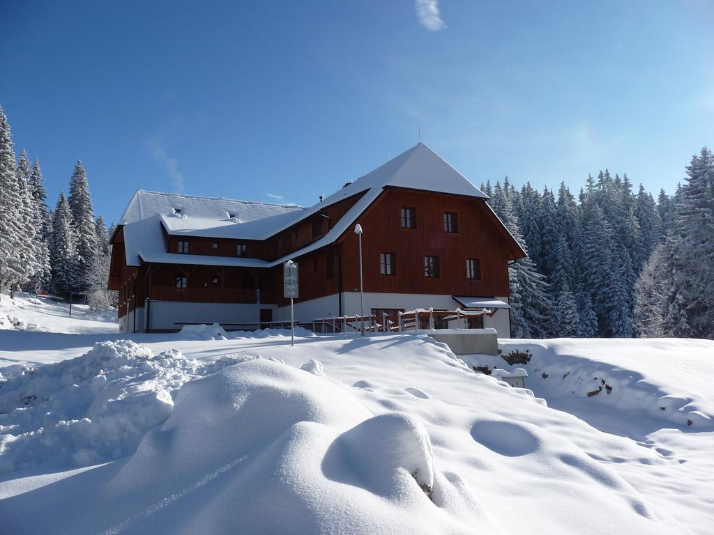 Hotel Madr Modrava Exterior foto